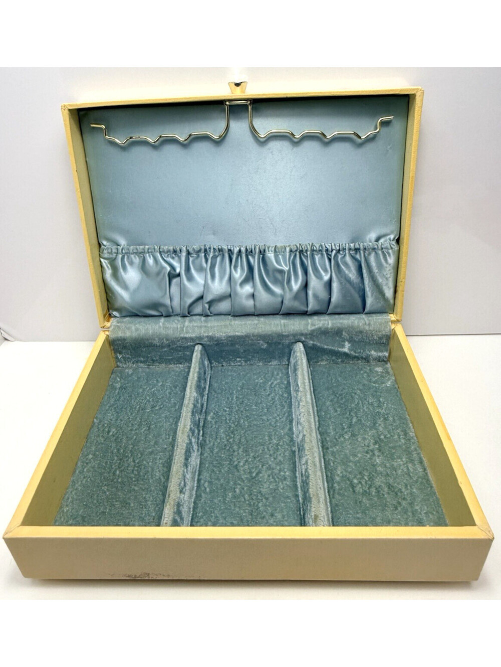 Vtg MCM Beige Jewelry Box Blue Velvet Lined Made in Canada